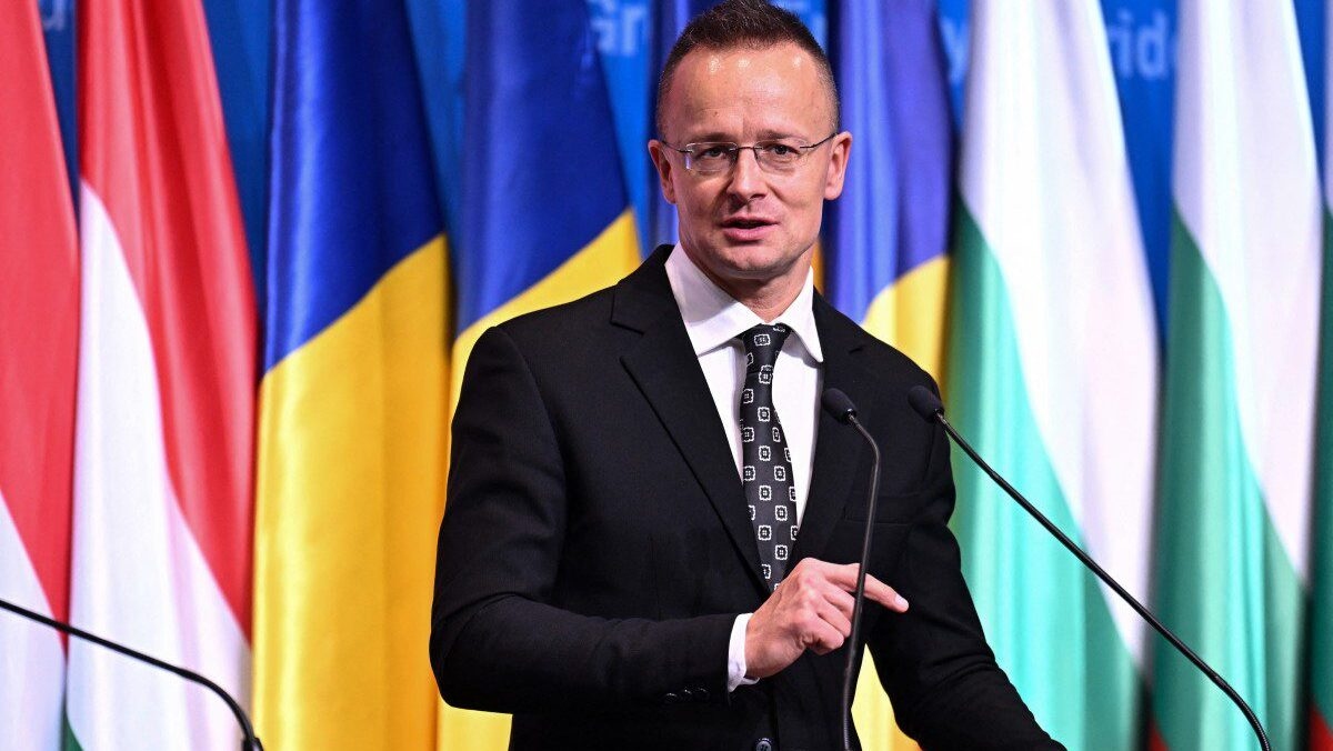 Hungary chỉ trích gói viện trợ khổng lồ của NATO cho Ukraine